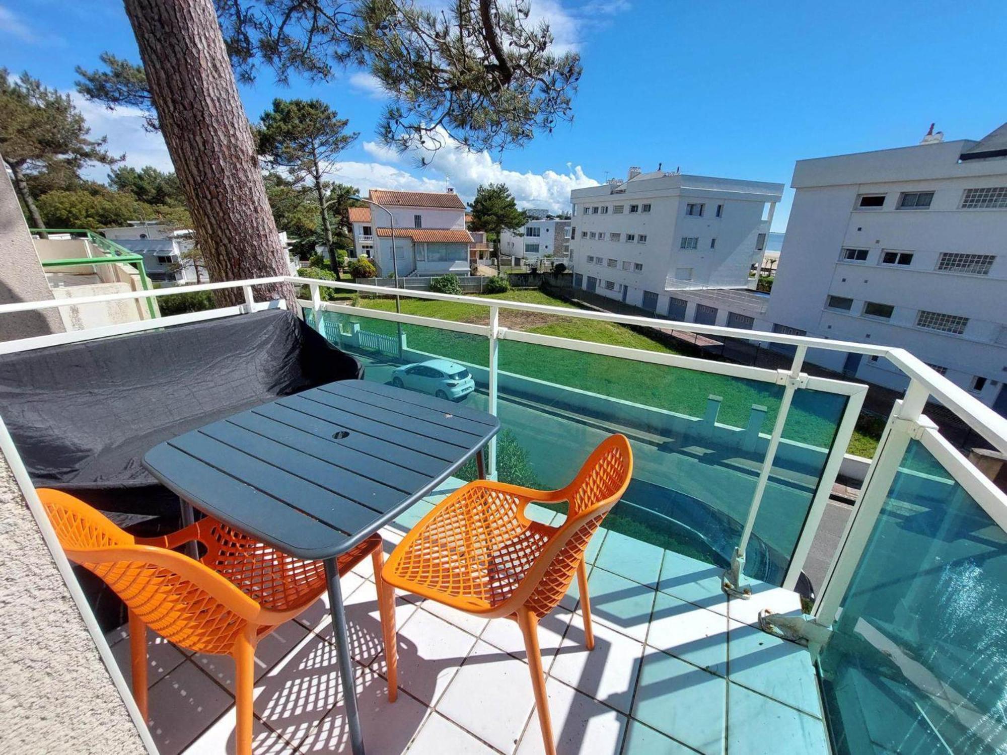 Charmant Appart Renove A 50M De La Plage Avec Balcon Et Parking - Fr-1-550-78 Royan Exterior photo